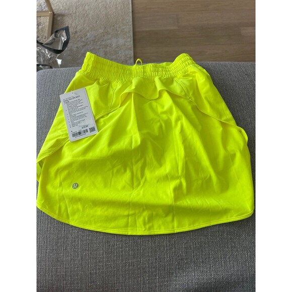 Lululemon Hotty Hot Skirt - Picture 4 of 4